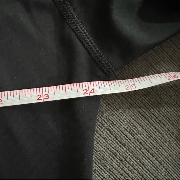 NWT Womens NIKE RUNNING Dri-Fit 1/4 zip Pullover Size XL w/thumbholes Black/Slvr - Picture 10 of 13